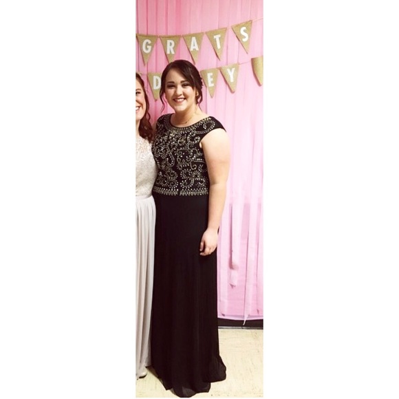 JCPenny Black Floor Length Evening Gown w/ beading - Picture 3 of 4